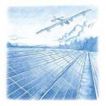 L’avion Solar Impulse, aux ailes recouvertes de panneaux solaires, volant au-dessus d’une « ferme solaire ».